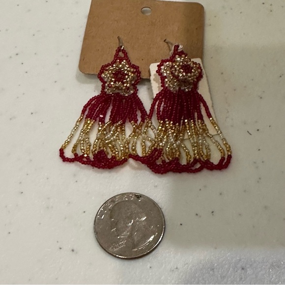 NWT Gorgeous Seed Bead Earrings by Neiman Marcus, flower w/ dangles red & gold - Picture 7 of 9